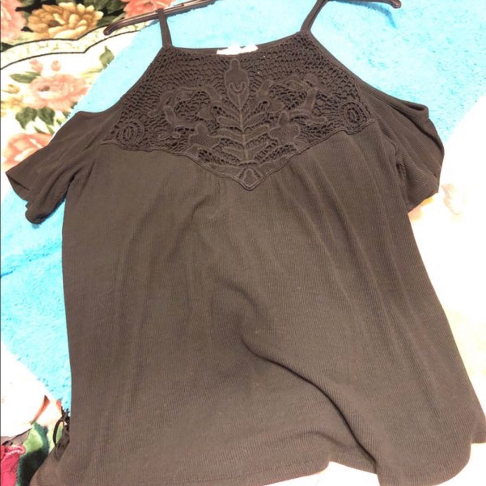 Black shirt